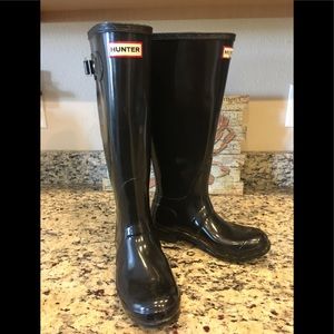 Hunter Glossy Tall Black EU 37